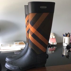 Burberry rain boots